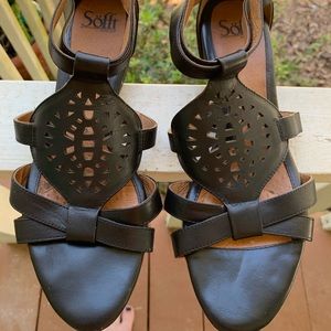 Sofft black wedge sandals
